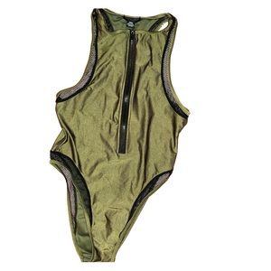 Zip Up Swimsuit 🔥